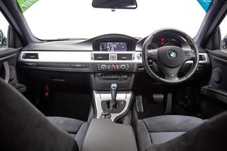2013 BMW 320i - Thumbnail