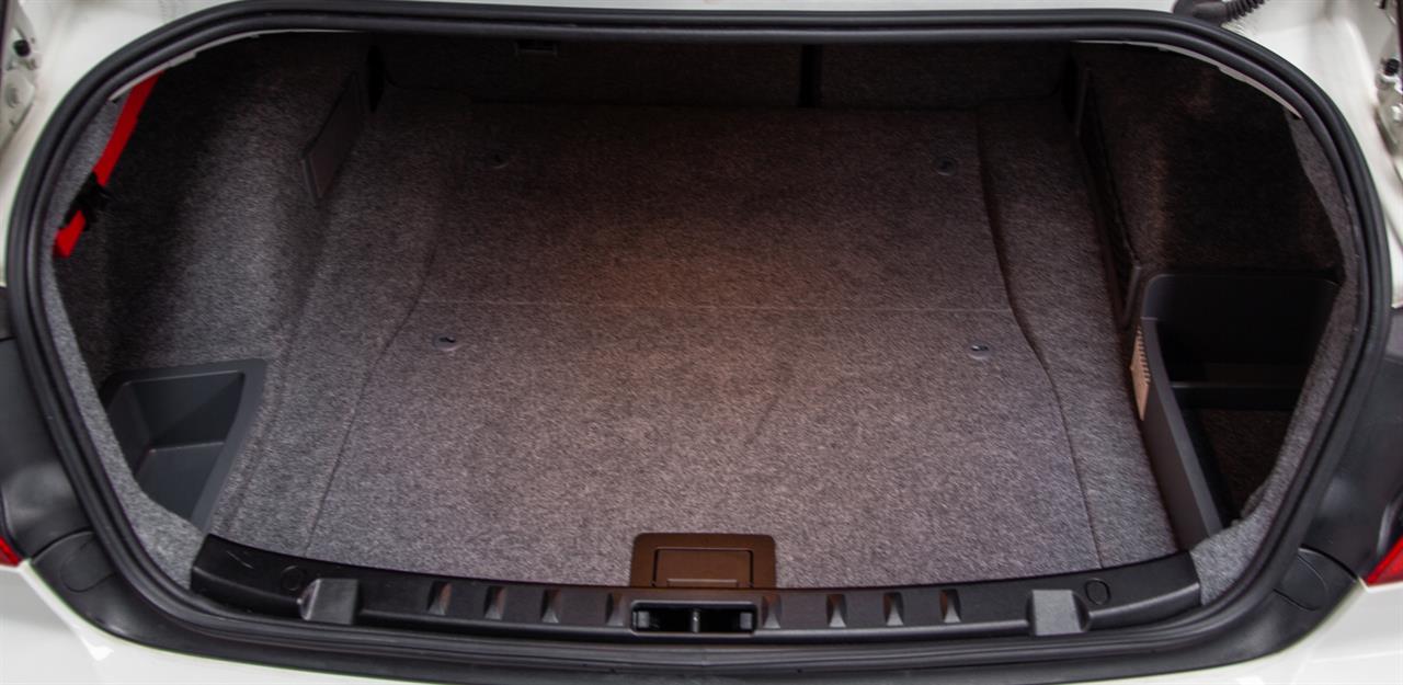 2013 BMW 320i