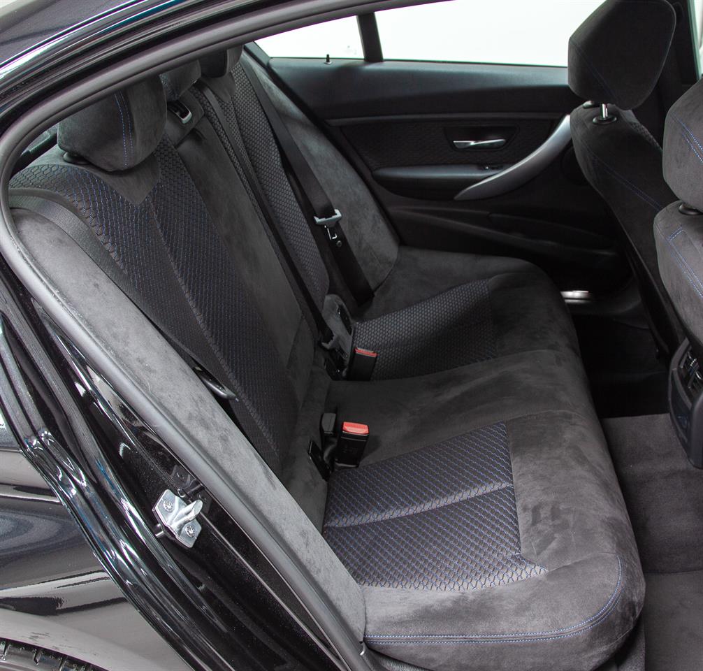 2013 BMW 320i