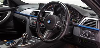 2013 BMW 320i - Thumbnail