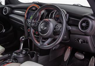2015 Mini Cooper - Thumbnail