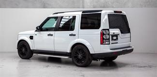 2014 Land Rover Discovery - Thumbnail