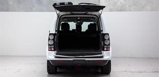 2014 Land Rover Discovery - Thumbnail