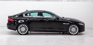 2016 Jaguar XE - Thumbnail